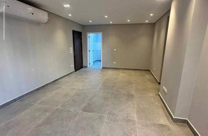 Apartment - 3 Bedrooms - 3 Bathrooms for rent in Village West - Sheikh Zayed Compounds - Sheikh Zayed City - Giza