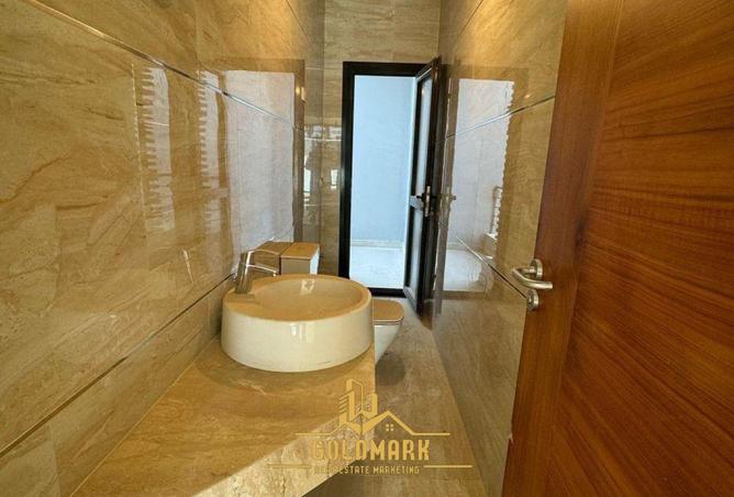 8652325 - Property Image 2