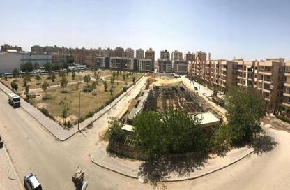 Apartment - 3 Bedrooms - 2 Bathrooms for sale in Eighth Sector - Zahraa El Maadi - Hay El Maadi - Cairo