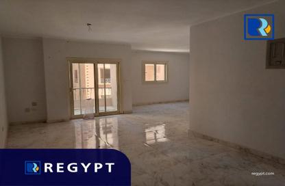 Office Space - 3 Bedrooms - 2 Bathrooms for rent in Al Laselky St. - El Laselky - New Maadi - Hay El Maadi - Cairo