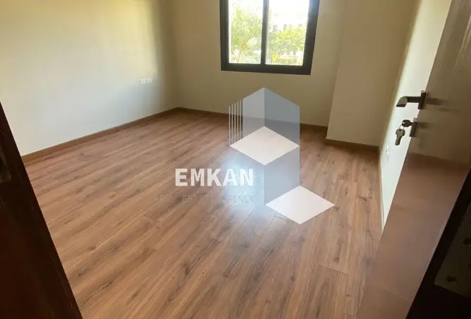 103192016 - Property Image 3