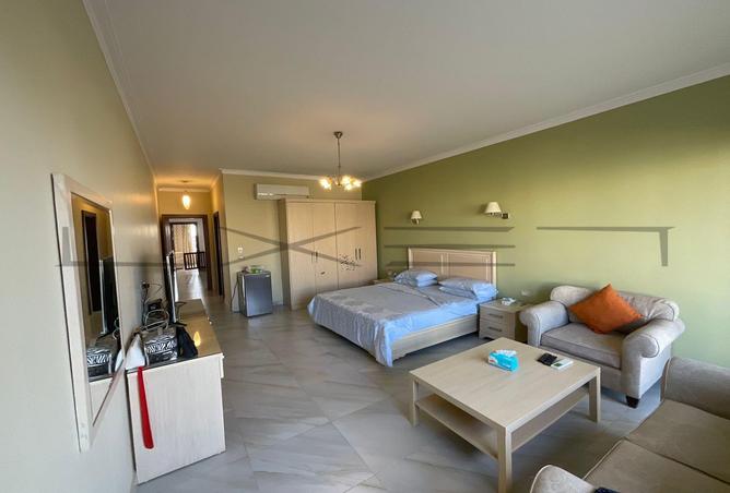 98825729 - Property Image 3