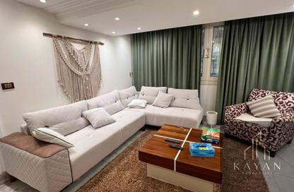 Apartment - 4 Bedrooms - 3 Bathrooms for rent in Sarayat Al Maadi - Hay El Maadi - Cairo Apartment - 4 Bedrooms - 3 Bathrooms for rent in Sarayat Al Maadi - Hay El Maadi - Cairo