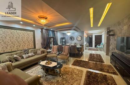 Apartment - 3 Bedrooms - 2 Bathrooms for sale in Al Esraa St. - El Mearag City - Zahraa El Maadi - Hay El Maadi - Cairo