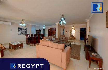 Apartment - 3 Bedrooms - 2 Bathrooms for rent in Bahgat Ali St. (Ebn Al Nabeh) - Zamalek - Cairo