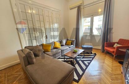 Apartment - 4 Bedrooms - 2 Bathrooms for sale in Garden City St. - Garden City - Cairo