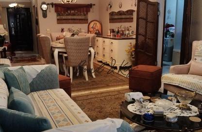 Apartment - 2 Bedrooms - 1 Bathroom for sale in 9th Zone - Nasr City - Cairo