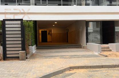 Apartment - 3 Bedrooms - 3 Bathrooms for sale in lakefront - Hadayek October - 6 October City - Giza