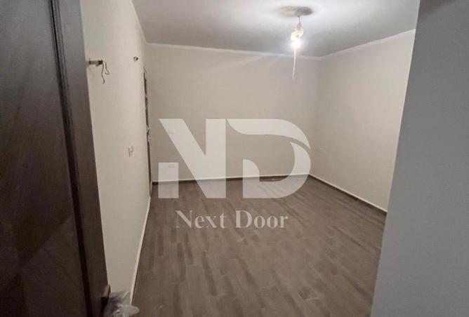 8700975 - Property Image 2