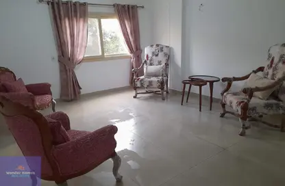 Apartment - 2 Bedrooms - 1 Bathroom for rent in Garden City St. - Garden City - Cairo