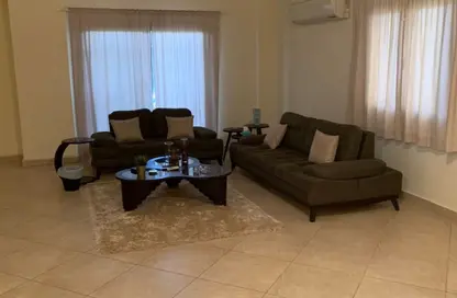 شقة - 3 غرف نوم - 1 حمام للايجار في شارع 17 - الحي الخامس - التجمع الخامس - مدينة القاهرة الجديدة - القاهرة