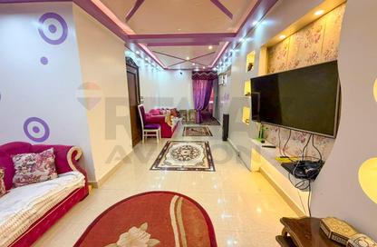 شقة - 2 غرف نوم - 1 حمام للبيع في شارع غانم عبد الرحيم - جليم - حي شرق - الاسكندرية