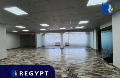 مساحات مكتبية - استوديو - 4 حمامات للايجار في فى90 - شارع التسعين الشمالي - التجمع الخامس - مدينة القاهرة الجديدة - القاهرة