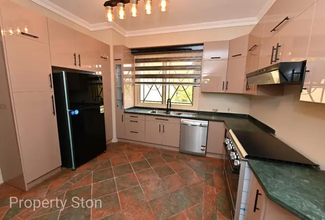 94373113 - Property Image 3