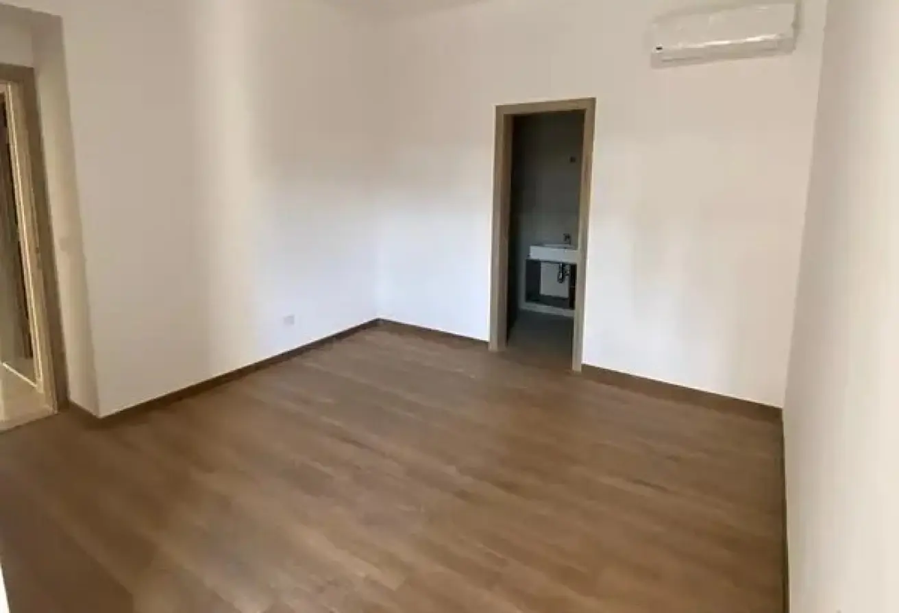 97709337 - Property Main Image
