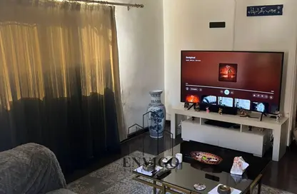 Apartment - 2 Bedrooms - 2 Bathrooms for sale in Ibn Ketebaa St. - Al Hadiqah Al Dawliyah - 7th District - Nasr City - Cairo