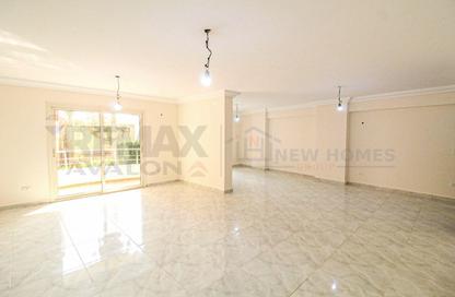 Apartment - 3 Bedrooms - 3 Bathrooms for sale in Kafr Abdo - Roushdy - Hay Sharq - Alexandria