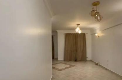 Apartment - 3 Bedrooms - 2 Bathrooms for rent in Street20 - District 2 - The 5th Settlement - New Cairo City - Cairo