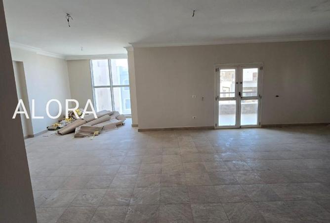 97135405 - Property Image 3