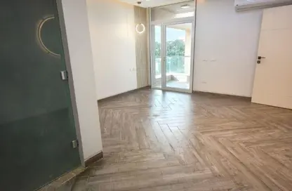 دوبلكس - 4 غرف نوم - 2 حمامات للايجار في هايد بارك - مدينة القاهرة الجديدة - القاهرة