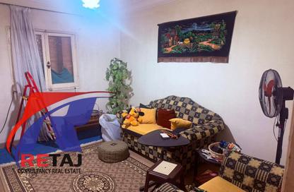 Apartment - 2 Bedrooms - 1 Bathroom for rent in Dr Hassan Al Sherif St. - 8th Zone - Nasr City - Cairo