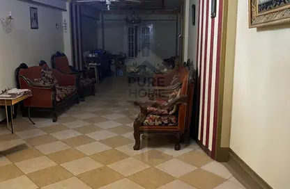 Apartment - 3 Bedrooms - 1 Bathroom for sale in Al Mahkama St. - Moharam Bek - Hay Wasat - Alexandria