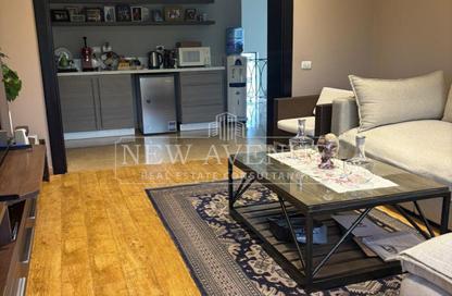 Villa - 3 Bedrooms - 4 Bathrooms for sale in Seasons Residence - Ext North Inves Area - New Cairo City - Cairo