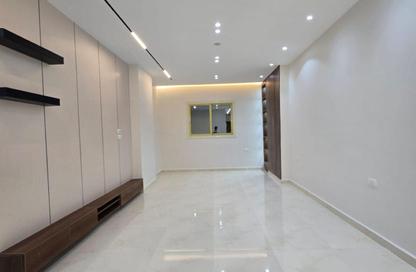 Apartment - 3 Bedrooms - 2 Bathrooms for sale in Gate 4 - Mena - Hadayek El Ahram - Giza