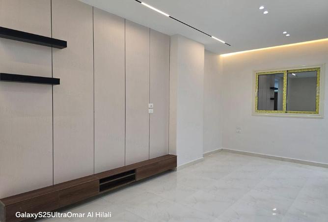 102898198 - Property Main Image