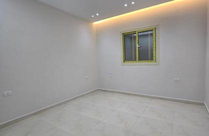 Apartment - 3 Bedrooms - 2 Bathrooms for sale in Gate 4 - Mena - Hadayek El Ahram - Giza