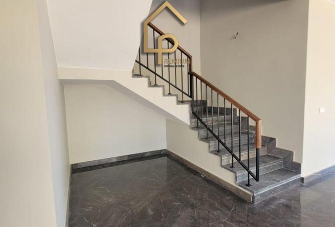 77608545 - Property Image 2
