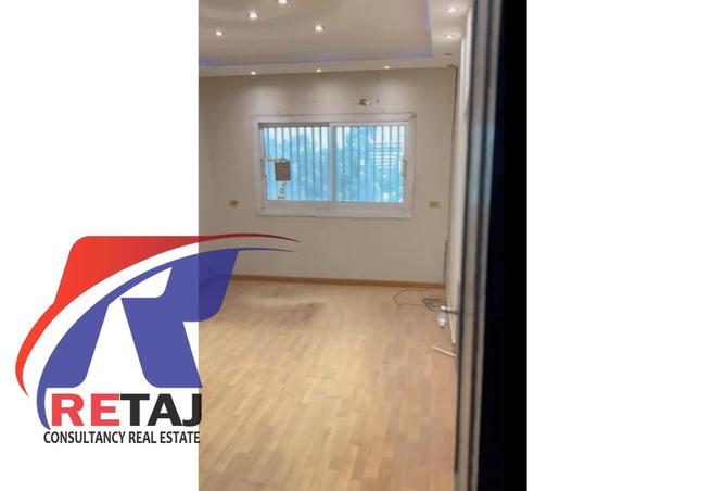 69825263 - Property Image 3