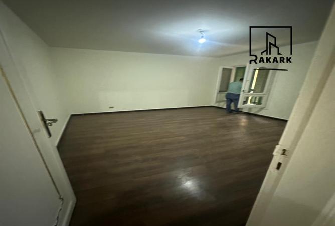 8663989 - Property Image 2