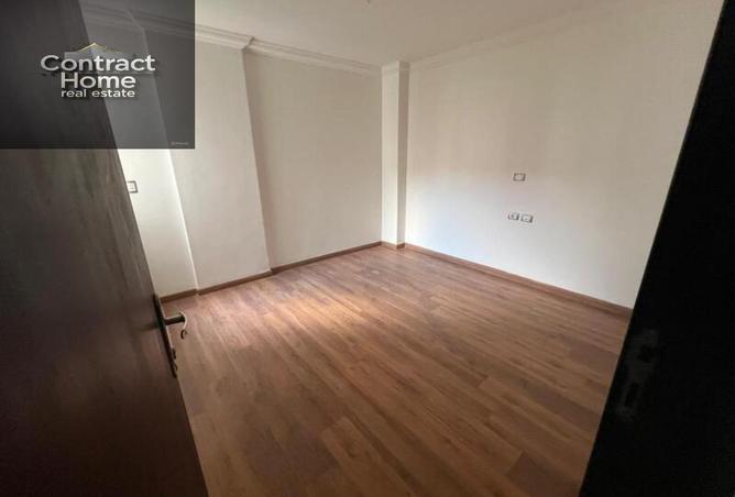 8692631 - Property Image 2