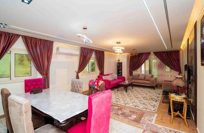 Apartment - 4 Bedrooms - 2 Bathrooms for sale in Champollion St. - Azarita - Hay Wasat - Alexandria