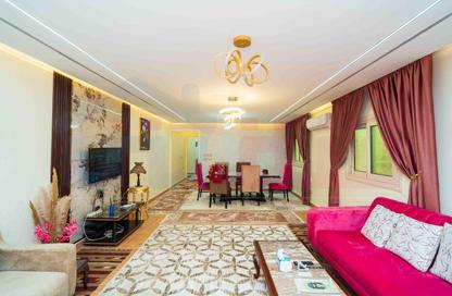 Apartment - 4 Bedrooms - 2 Bathrooms for sale in Champollion St. - Azarita - Hay Wasat - Alexandria