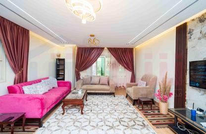 Apartment - 4 Bedrooms - 2 Bathrooms for sale in Champollion St. - Azarita - Hay Wasat - Alexandria