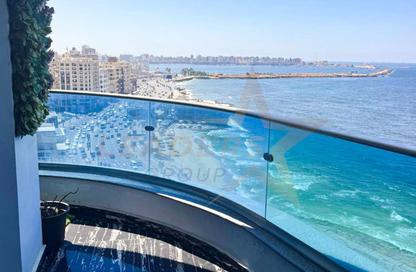 شقة - 5 غرف نوم - 4 حمامات للايجار في طريق الجيش - كامب شيزار - حي وسط - الاسكندرية