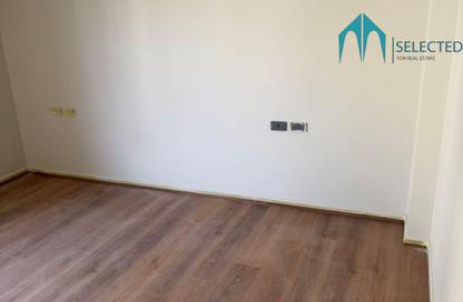 Villa - 3 Bedrooms - 3 Bathrooms for sale in The Crown - Cairo Alexandria Desert Road - 6 October City - Giza