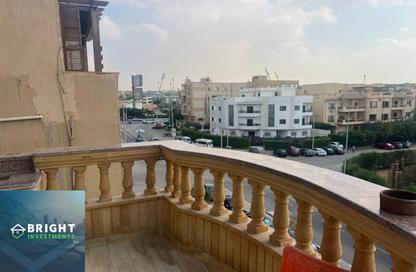Apartment - 3 Bedrooms - 2 Bathrooms for sale in Al Narges 3 - Al Narges - New Cairo City - Cairo