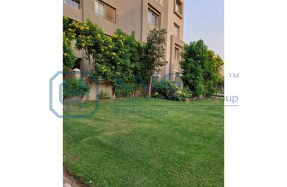 Apartment - 2 Bedrooms - 2 Bathrooms for sale in Palm Hills Village Gate - South Investors Area - New Cairo City - Cairo