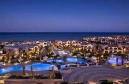 فيلا - 5 غرف نوم - 6 حمامات للبيع في أمواج - سيدي عبد الرحمن - الساحل الشمالي