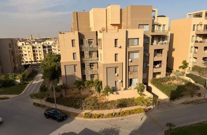 Apartment - Studio - 1 Bathroom for sale in Palm Hills Village Gate - South Investors Area - New Cairo City - Cairo