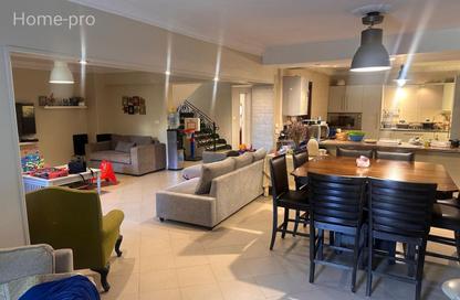 Villa - 5 Bedrooms - 4 Bathrooms for sale in First Heights - 26th of July Corridor - 6 October City - Giza