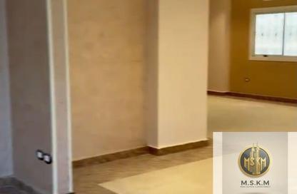 شقة - 8 غرف نوم - 8 حمامات للايجار في عمارات البنفسج - البنفسج - مدينة القاهرة الجديدة - القاهرة