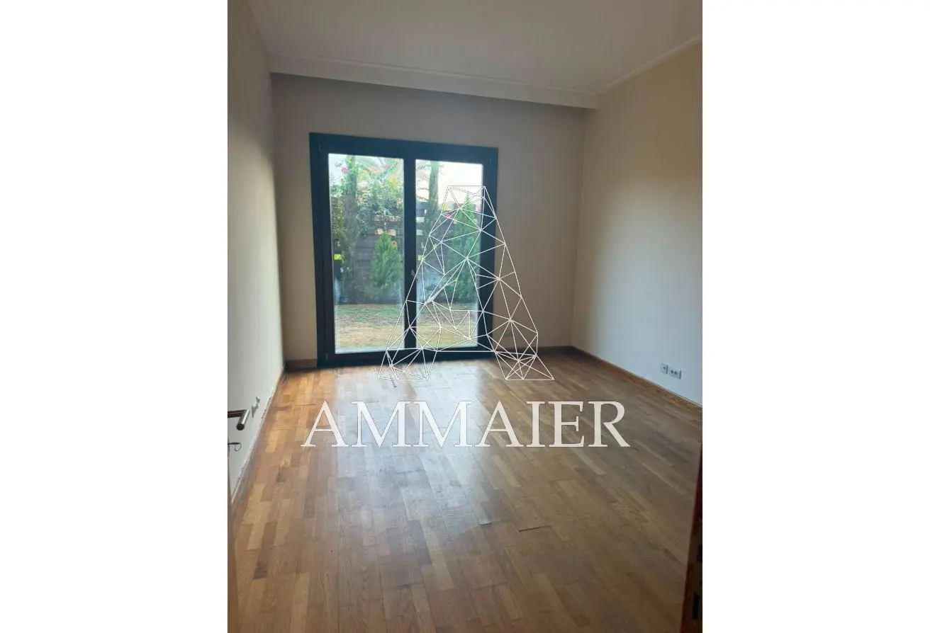 119322399 - Property Main Image