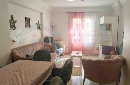 Apartment - 2 Bedrooms - 1 Bathroom for rent in Zezenia - Hay Sharq - Alexandria