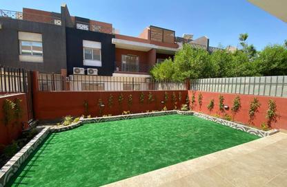 Townhouse - 4 Bedrooms - 4 Bathrooms for rent in Continental Residence - Sheikh Zayed Compounds - Sheikh Zayed City - Giza Townhouse - 4 Bedrooms - 4 Bathrooms for rent in Continental Residence - Sheikh Zayed Compounds - Sheikh Zayed City - Giza