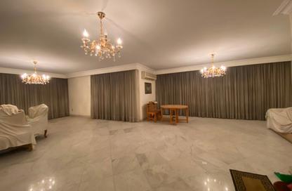 Apartment - 3 Bedrooms - 3 Bathrooms for sale in Samir Abdel Raouf St. - 8th Zone - Nasr City - Cairo