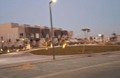 Townhouse - 3 - 4 for sale in Kayan - Sheikh Zayed Compounds - Sheikh Zayed City - Giza